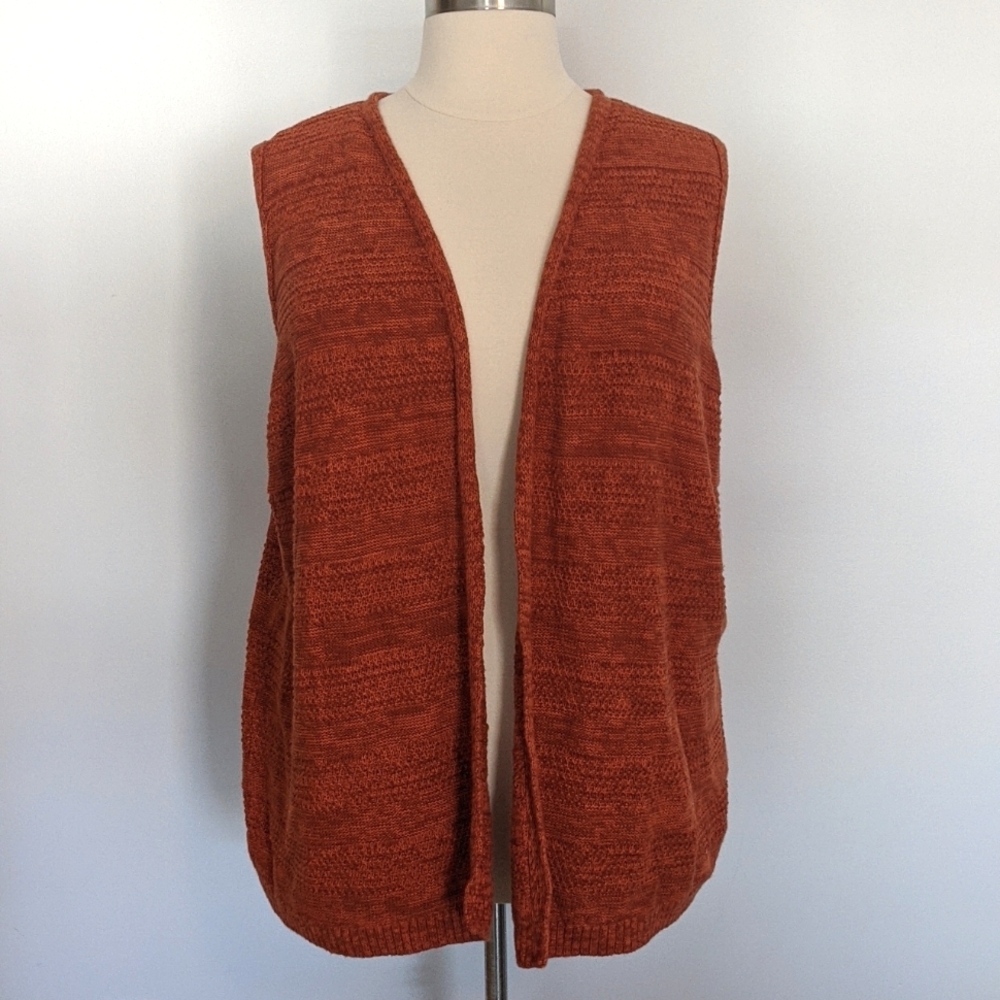 Beautiful Rust Colored CJ Banks Cardigan